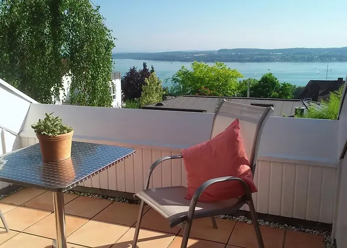 Mit Seeblick Und Dachterrasse In Appartement