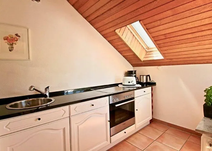 Mit Seeblick Und Dachterrasse In *